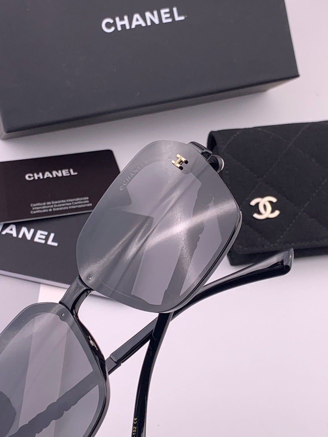Chanel CH8788 Polarized Oversized Black Lens Sunglasses for Men & Wom - 357986 - detail image 5
