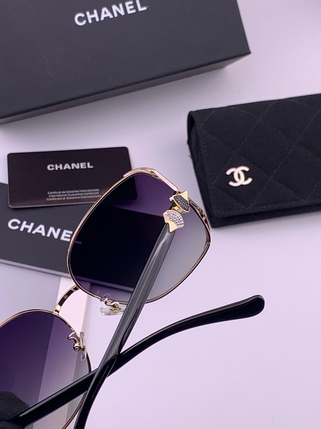 Chanel CH9914 Polarized Fashion Red Lens Sunglasses for Men & Women - 358154 - detail image 4