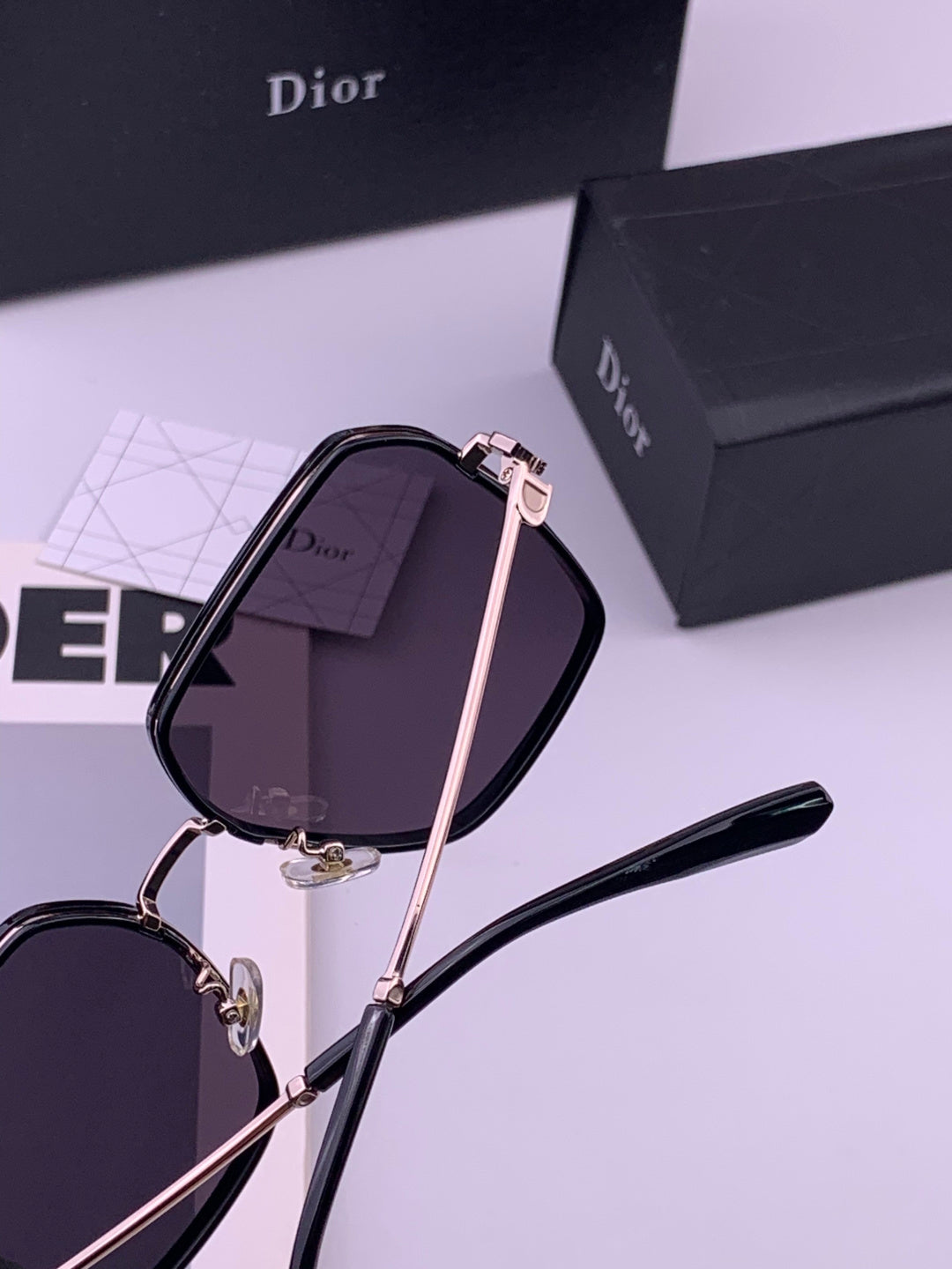 Dior D7635 Polarized Fashion Black Lens Sunglasses for Men & Women - 358200 - detail image 6