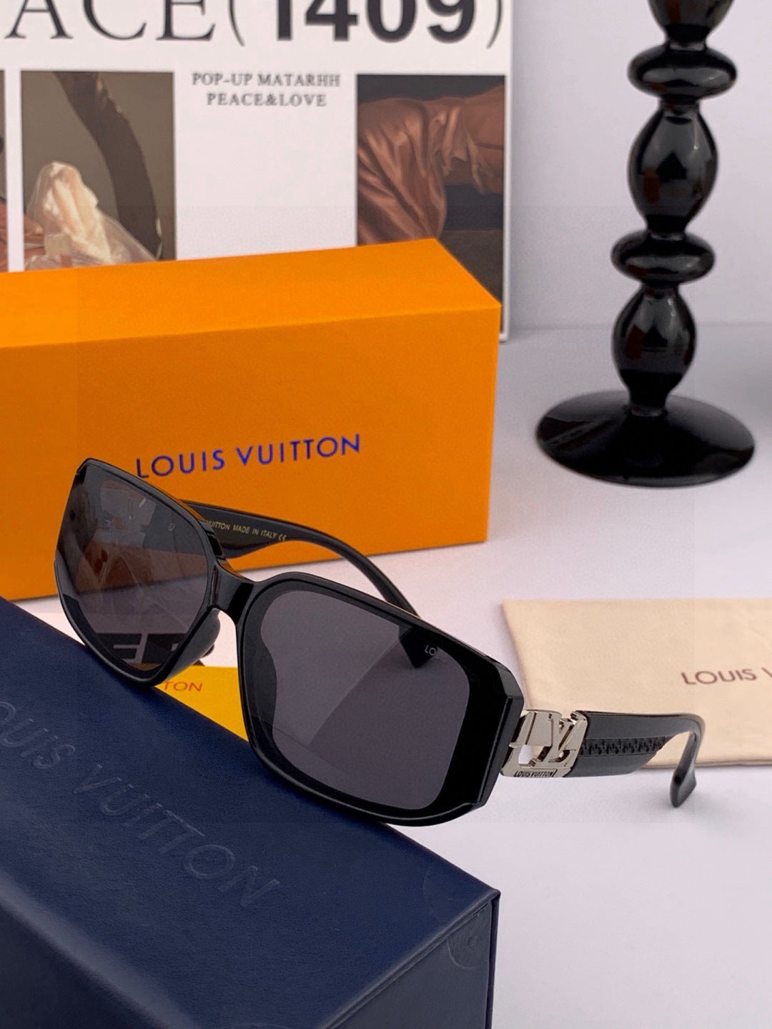 Louis Vuitton L5551 Square Black Lens Sunglasses for Men & Women - 357706 - detail image 5