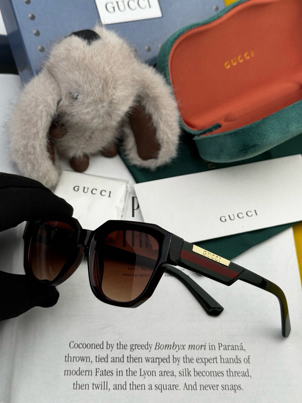 Gucci G0232 Square Gold Lens Sunglasses for Men & Women - detail image 3