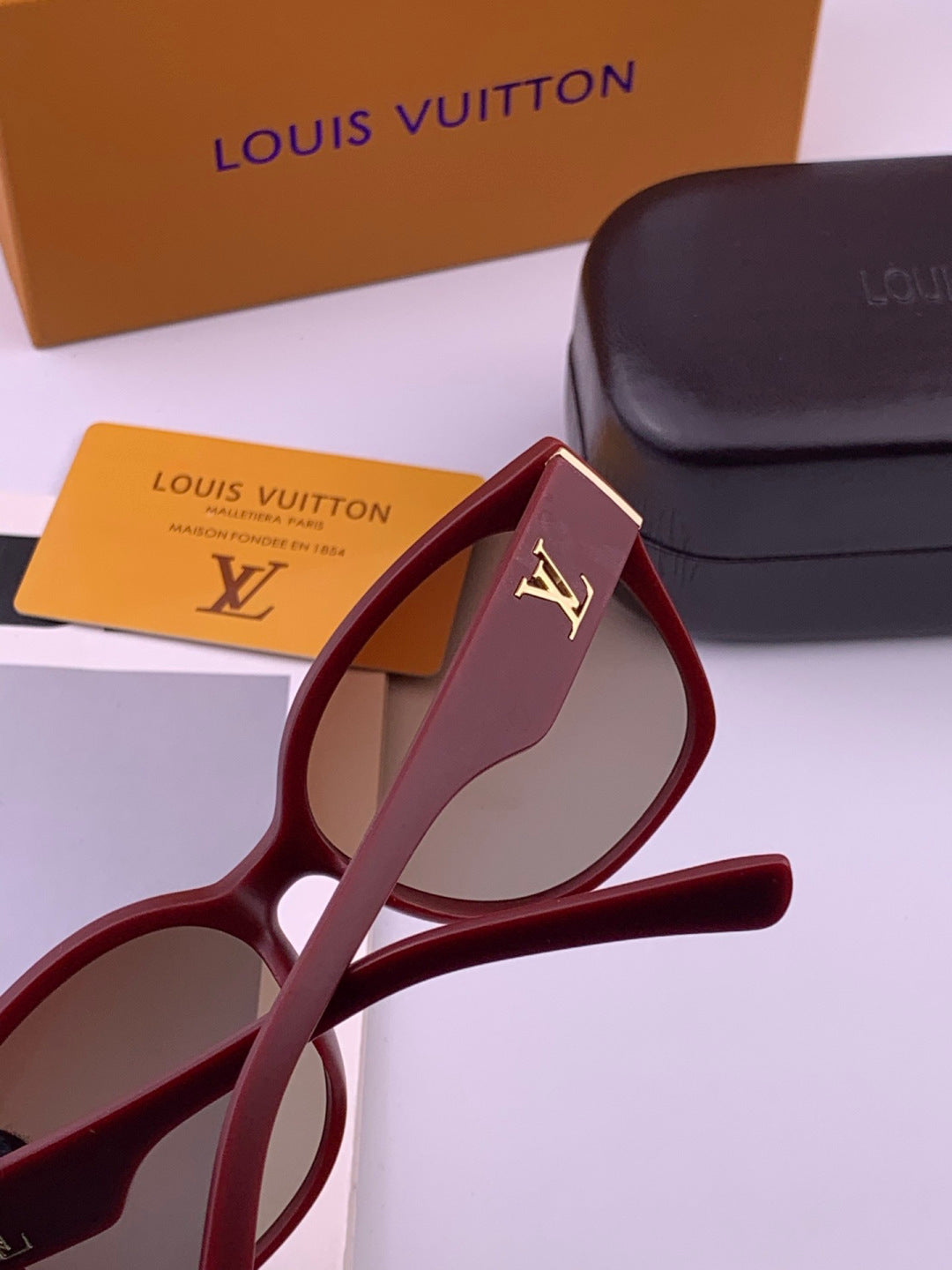 Louis Vuitton L27001 Square Black Lens Sunglasses for Men & Women - 357647 - detail image 4