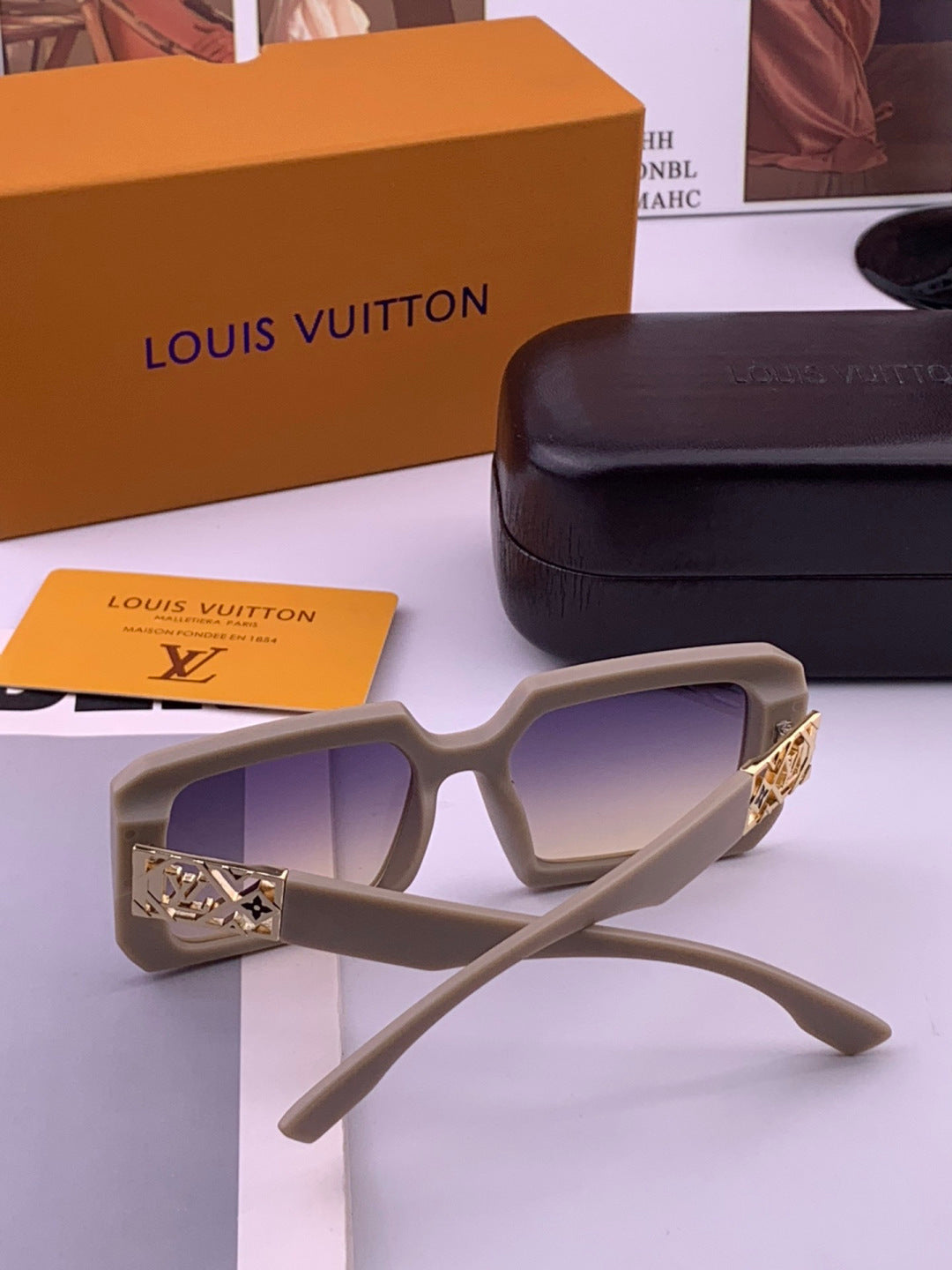 Louis Vuitton L77001 Square Brown Lens Sunglasses for Men & Women - 357652 - detail image 5