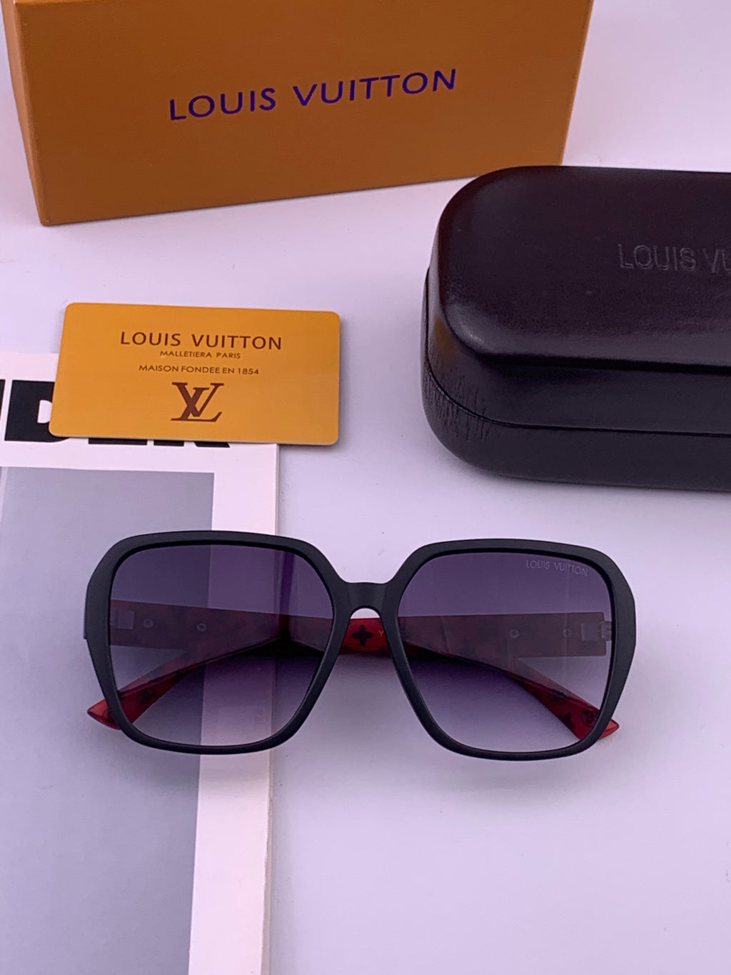 Louis Vuitton L3305 Square Gold Lens Sunglasses for Men & Women - 357660 - detail image 7