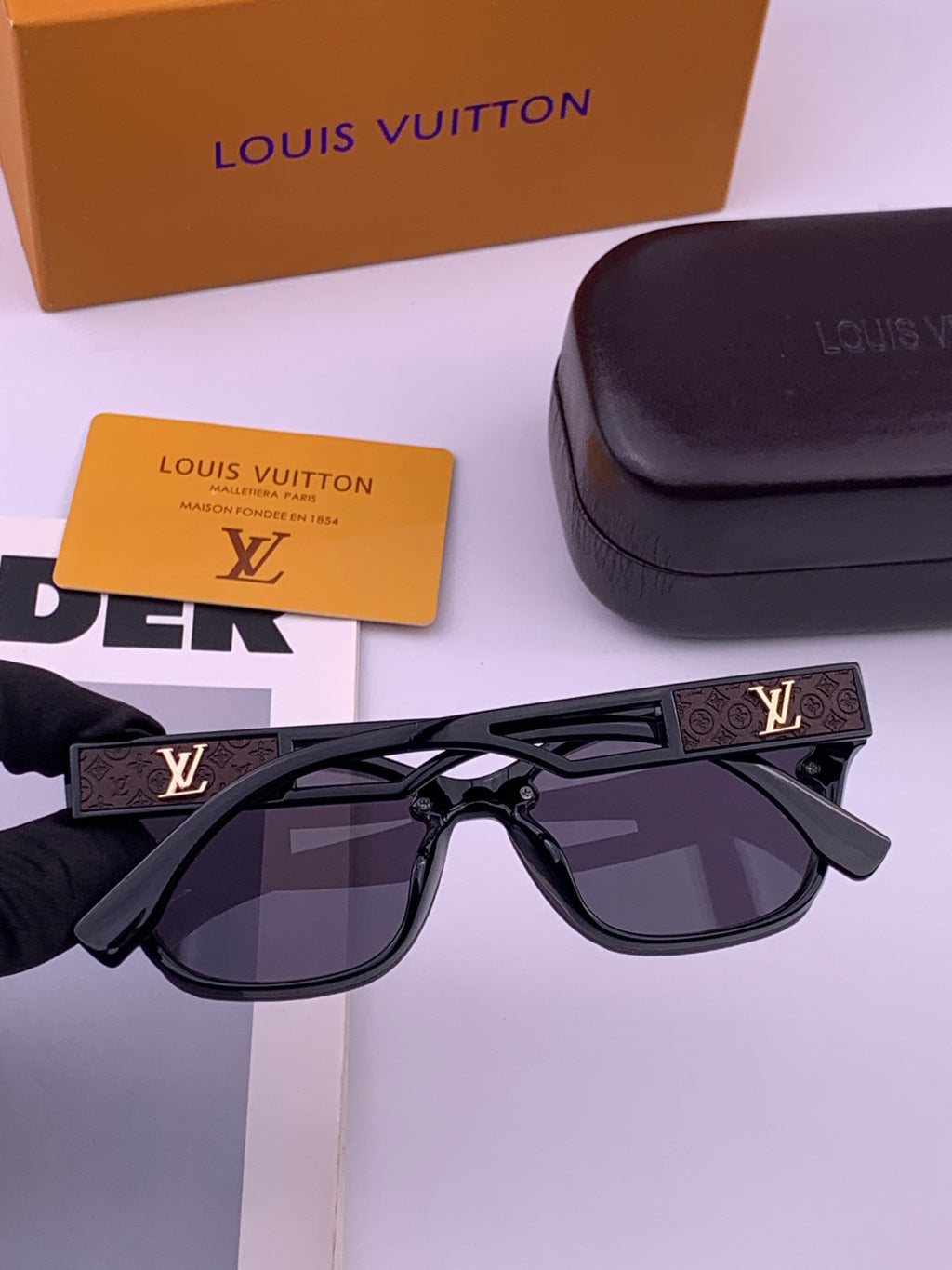 Louis Vuitton L7310 Square Gold Lens Sunglasses for Men & Women - 357662 - detail image 6