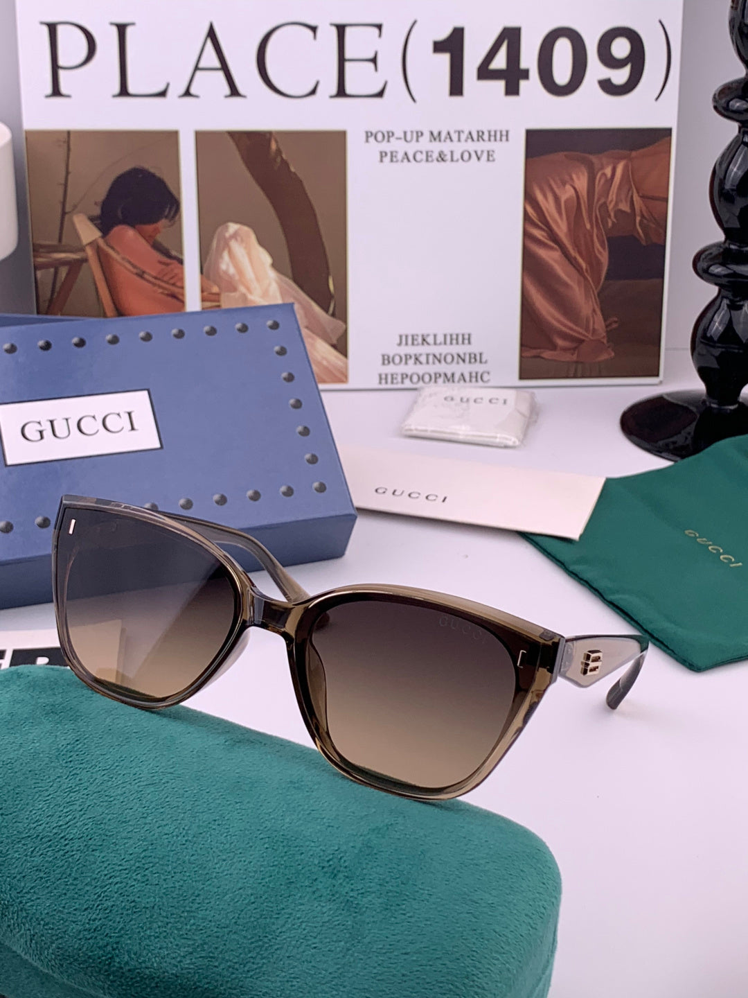 Gucci G9761 Polarized Square Black Lens Sunglasses for Men & Women - 357819 - detail image 2