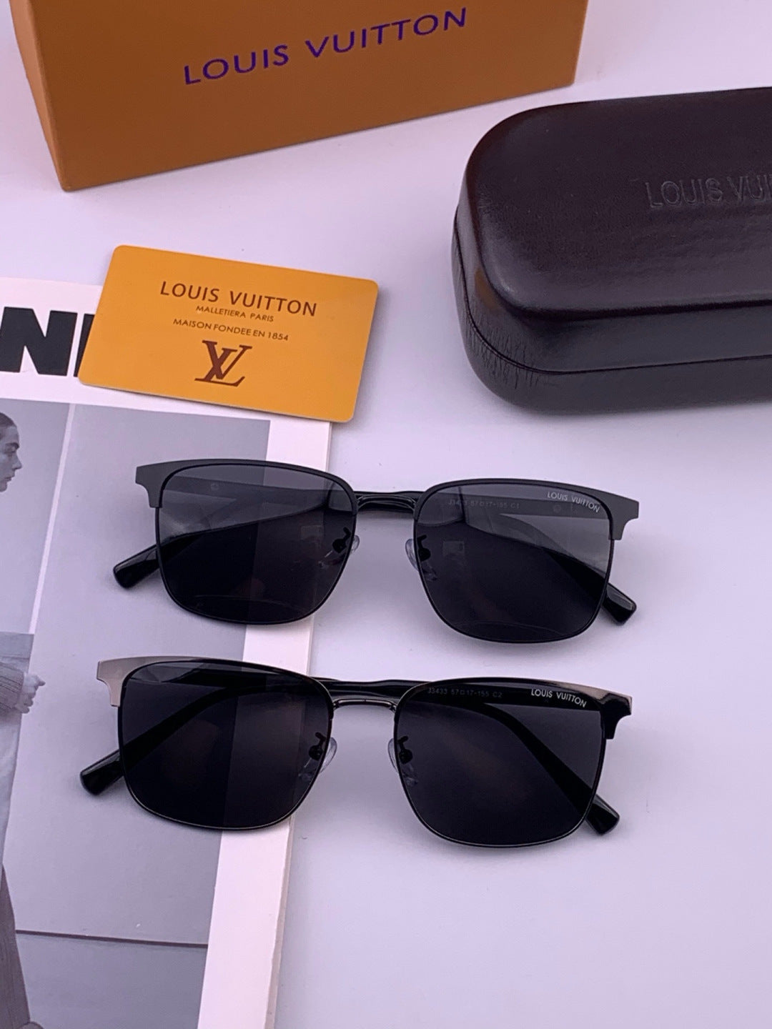 Louis Vuitton L3343 Polarized Aviator Black Lens Sunglasses for Men & Women - detail image 8