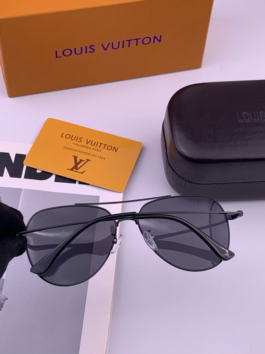 Louis Vuitton L5338 Polarized Aviator Blue Lens Sunglasses for Men & - 357621 - detail image 6