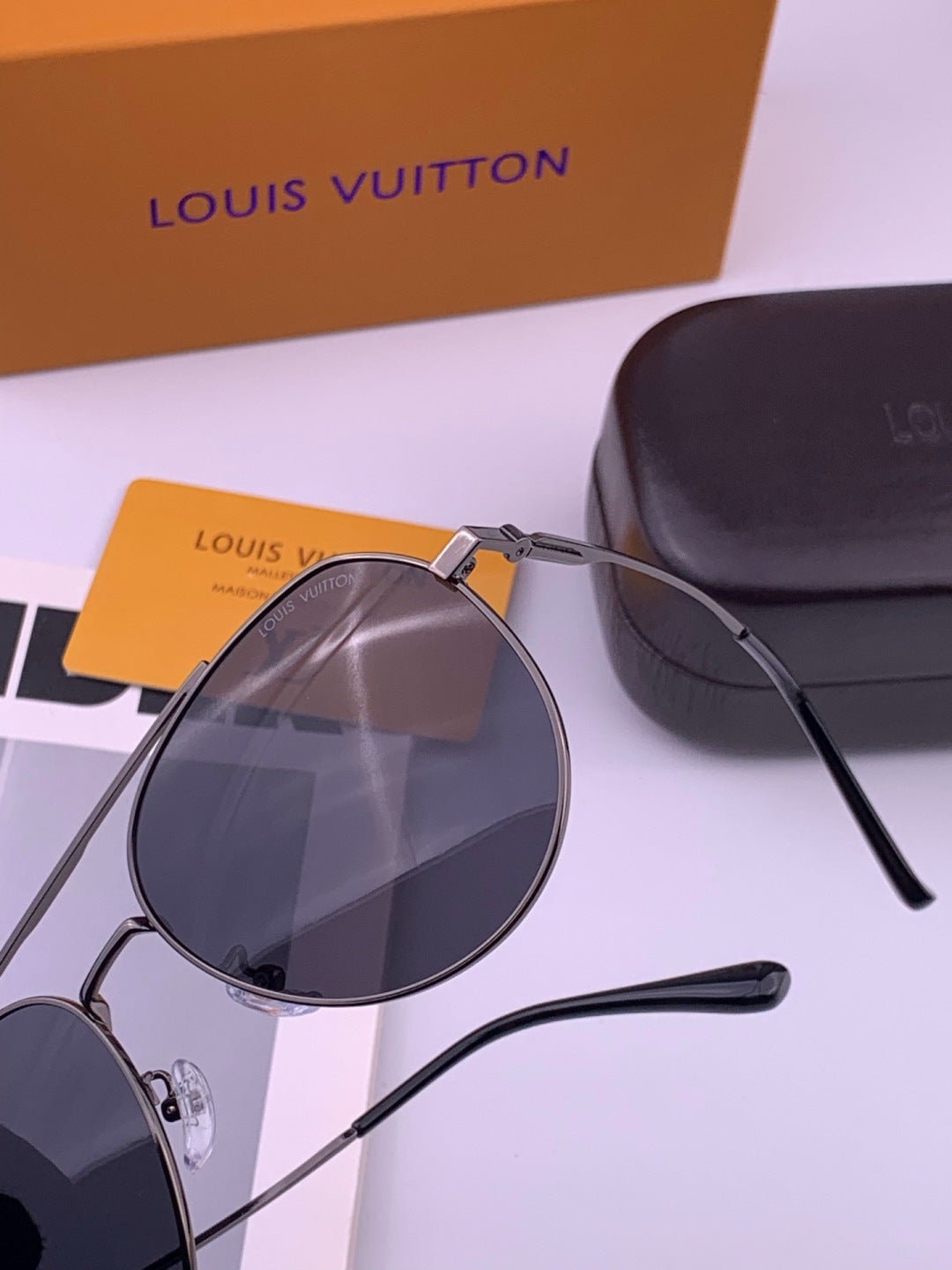 Louis Vuitton L5342 Polarized Aviator Black Lens Sunglasses for Men & - 357625 - detail image 3