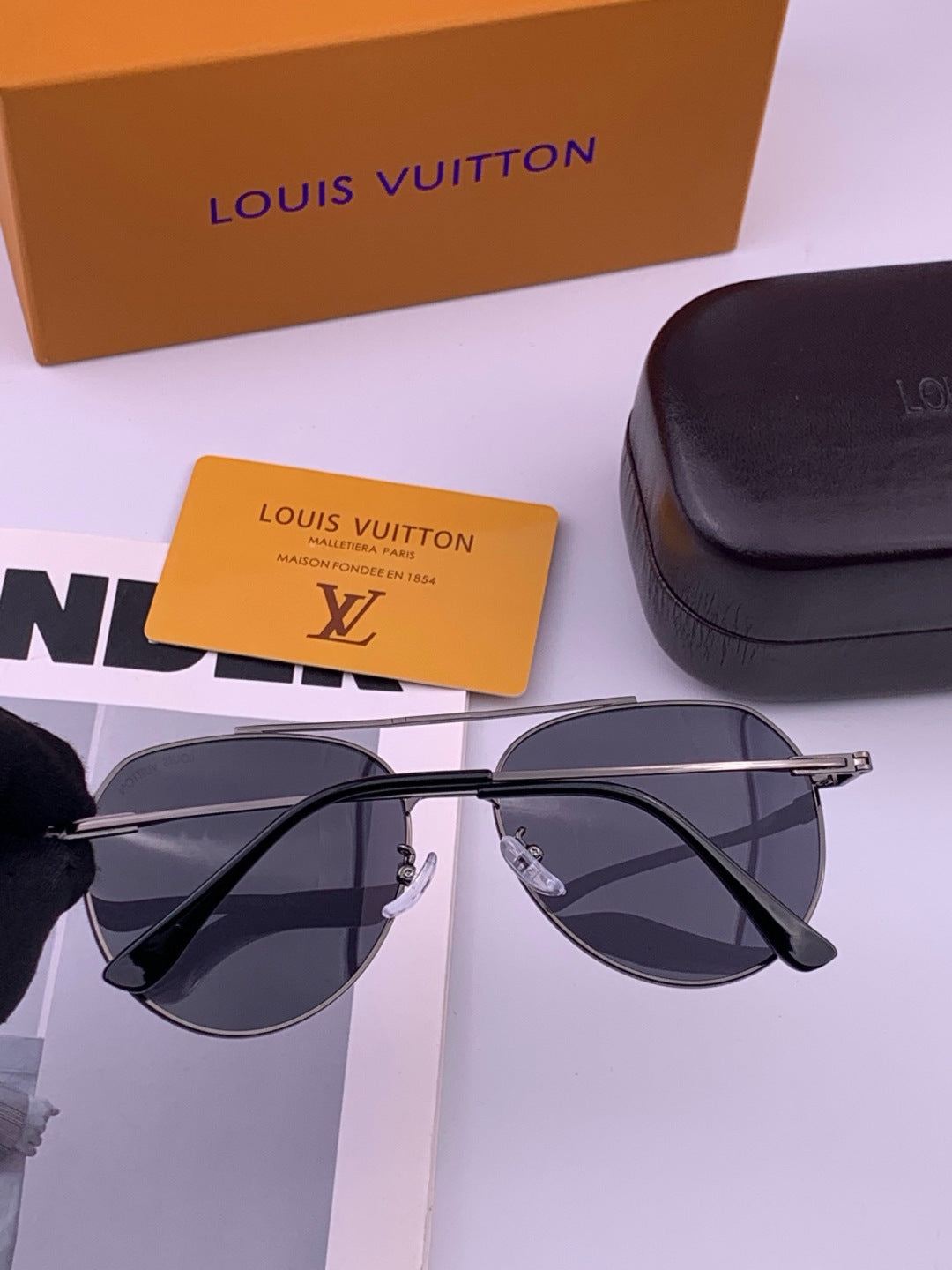 Louis Vuitton L5342 Polarized Aviator Black Lens Sunglasses for Men & - 357625 - detail image 7