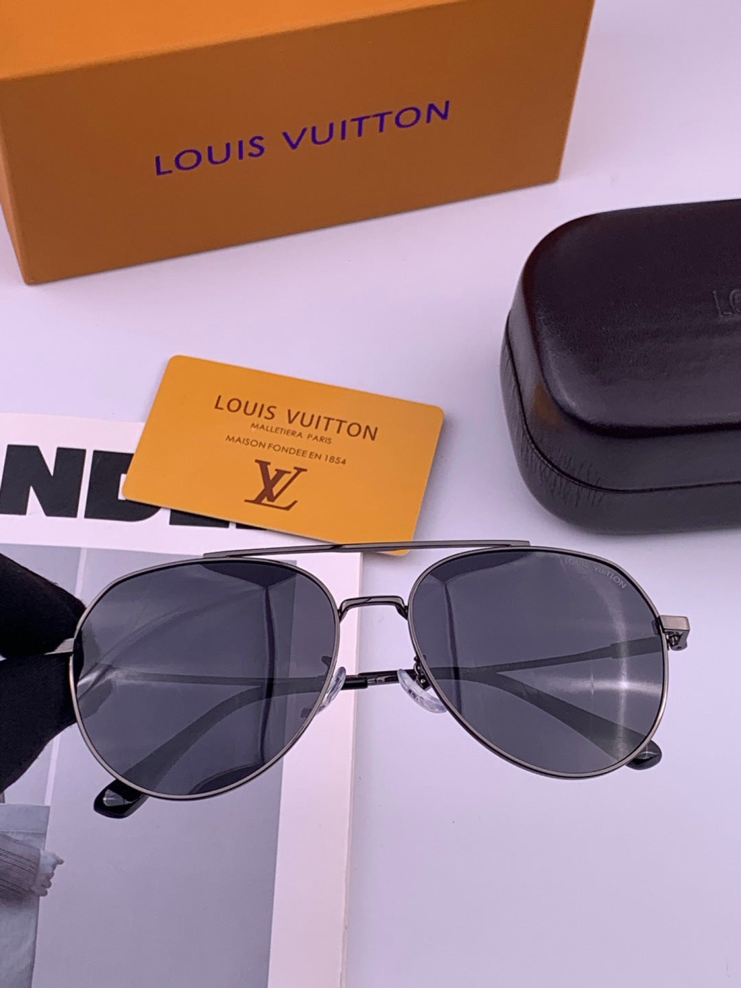 Louis Vuitton L5342 Polarized Aviator Black Lens Sunglasses for Men & - 357625