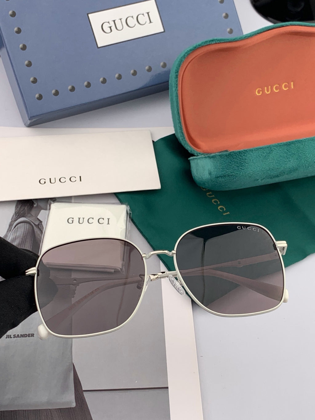 Gucci G2322 Polarized Round Red Lens Sunglasses for Men & Women - 357822 - detail image 2