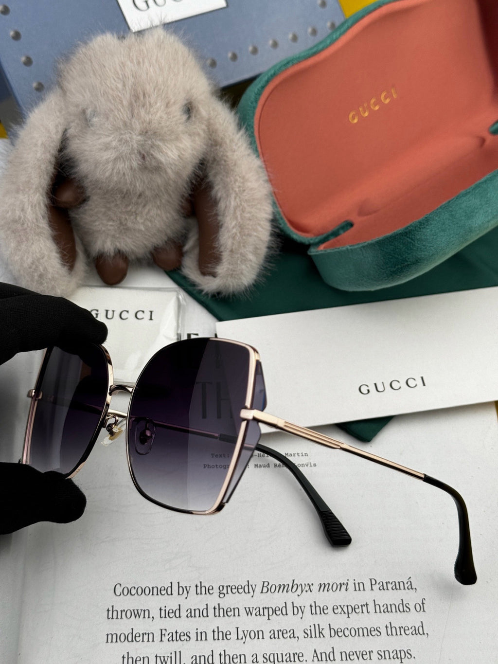 Gucci G1641 Polarized Rimless Gold Lens Sunglasses for Men & Women - 357823 - detail image 4
