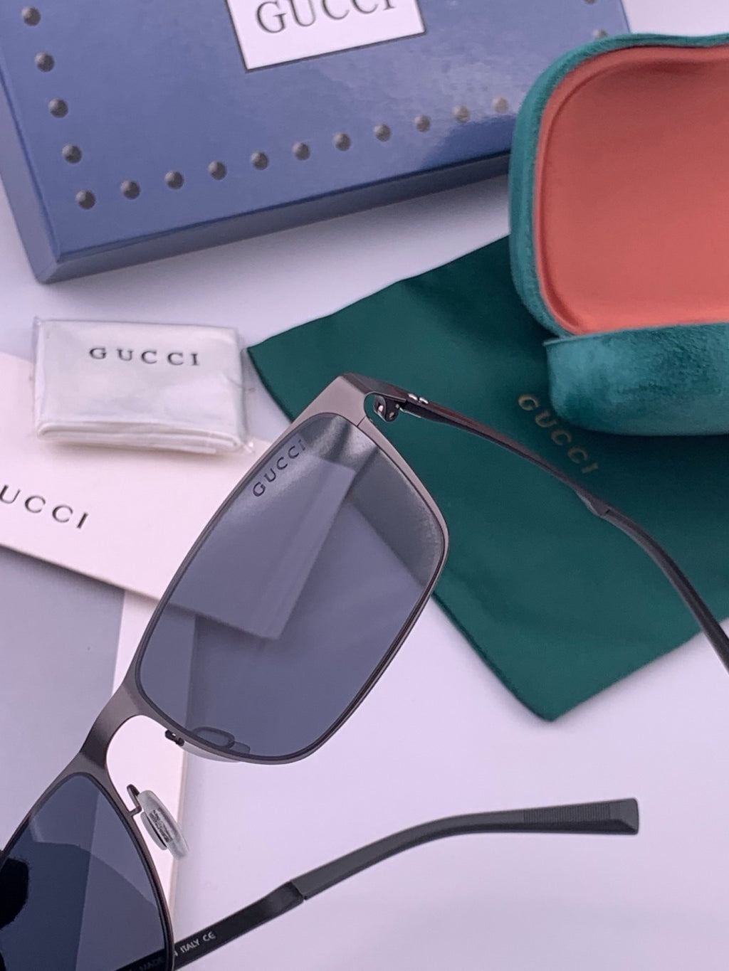 Gucci G2711 Polarized Aviator Gold Lens Sunglasses for Men - detail image 3