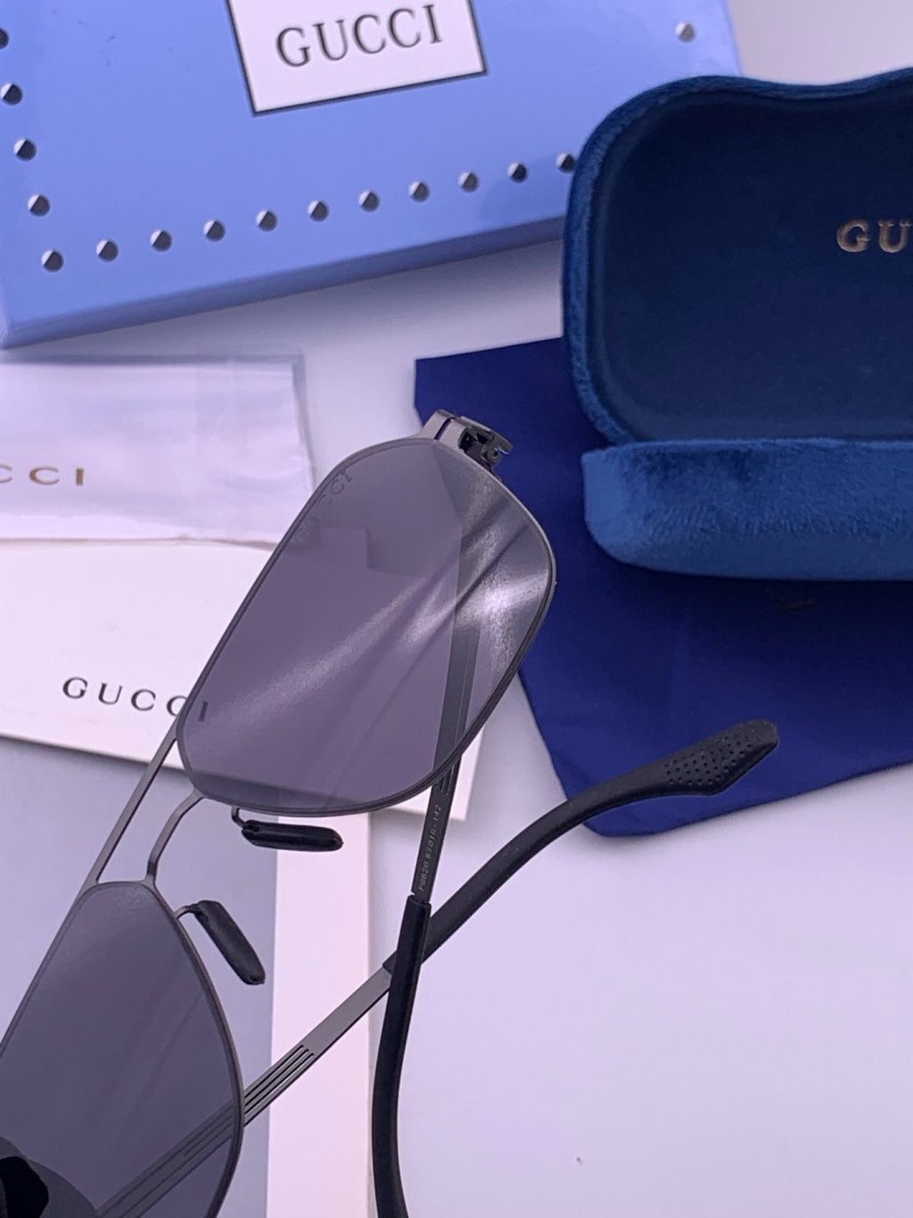 Gucci G0862 Fashion Gold Lens Sunglasses for Men & Women - 357837 - detail image 4