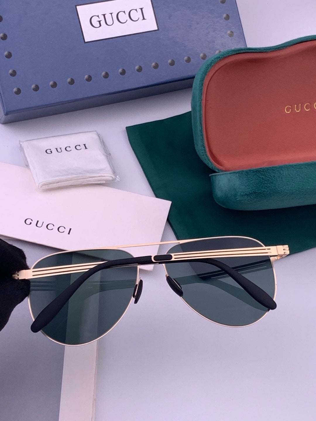 Gucci G1381 Fashion Gold Lens Sunglasses for Men & Women - 357842 - detail image 6