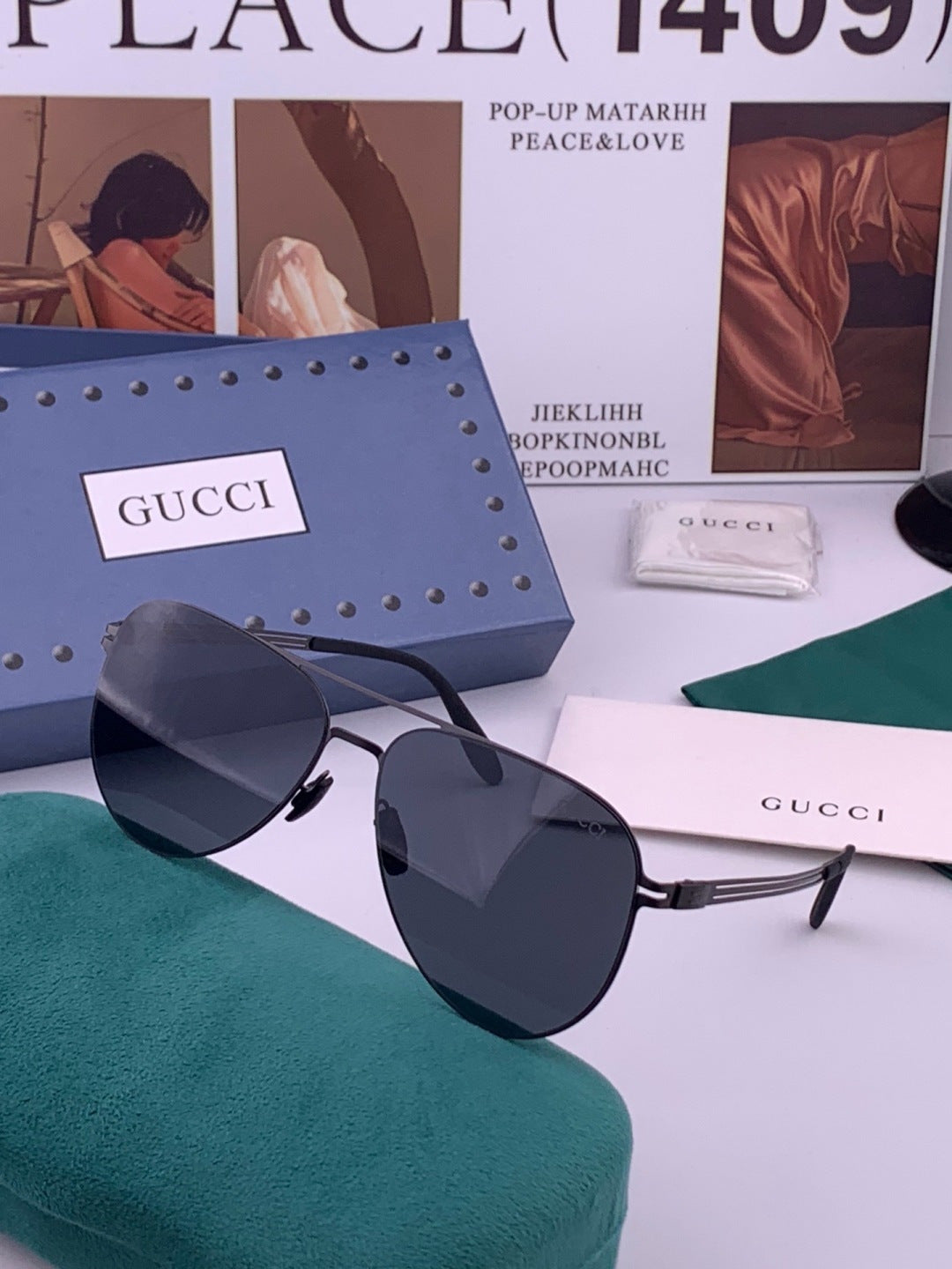 Gucci G1381 Fashion Gold Lens Sunglasses for Men & Women - 357843 - detail image 2