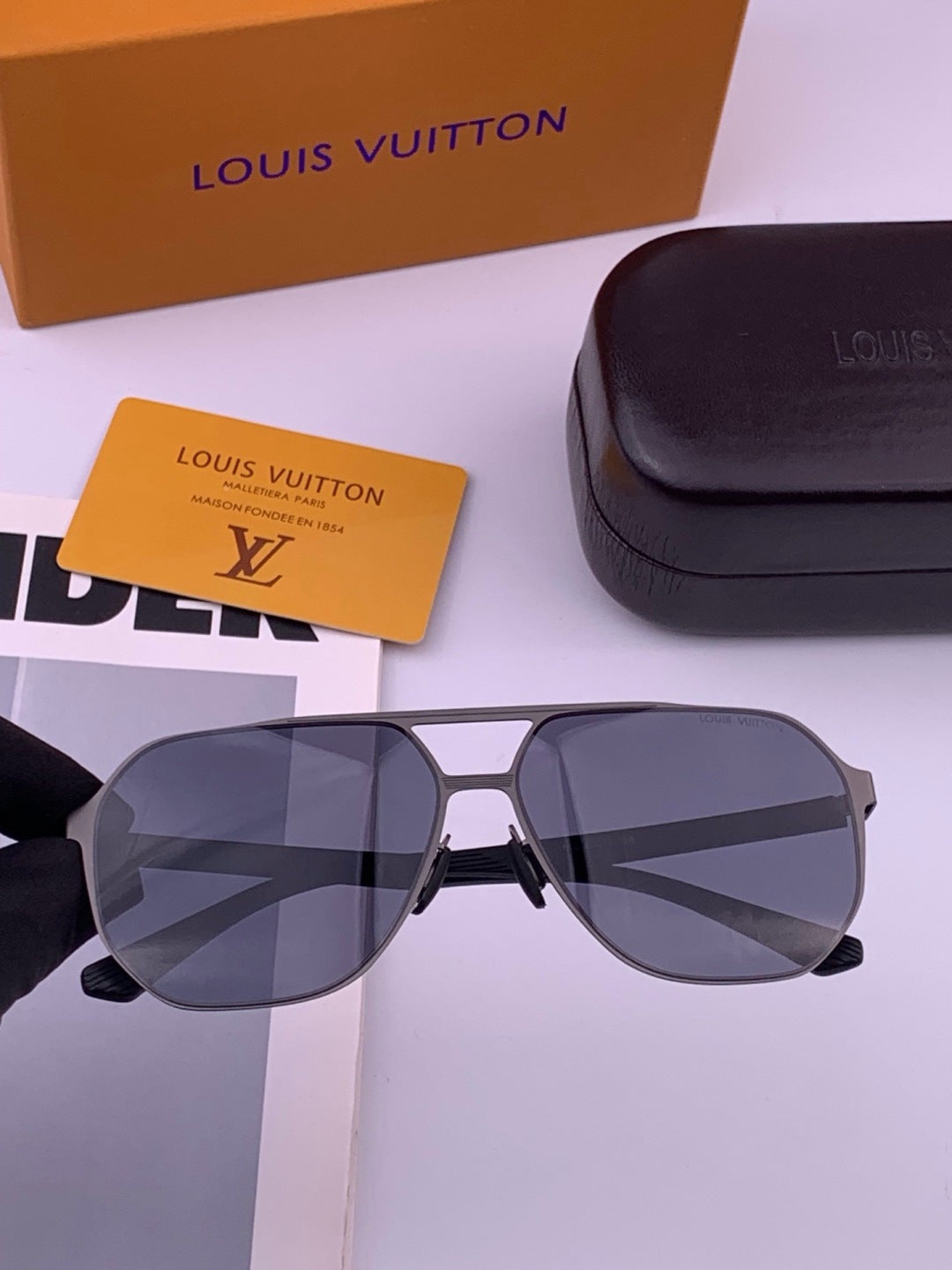 Louis Vuitton L116 Fashion Black Lens Sunglasses for Men & Women - 357642