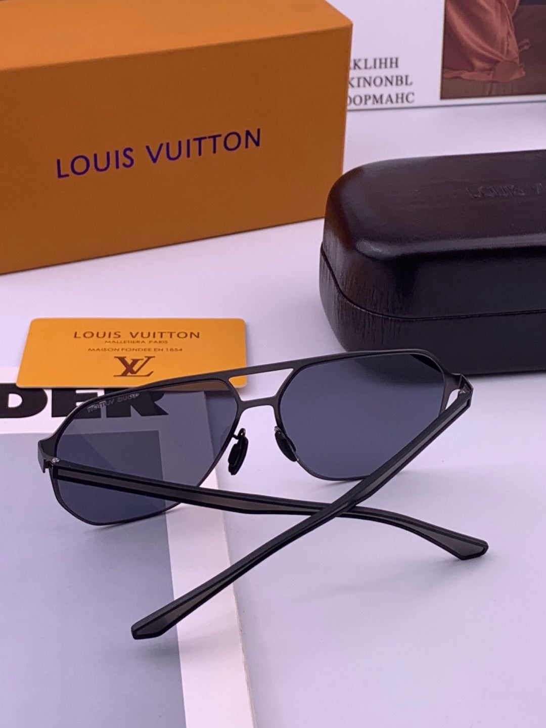 Louis Vuitton L116 Fashion Black Lens Sunglasses for Men & Women - 357642 - detail image 5