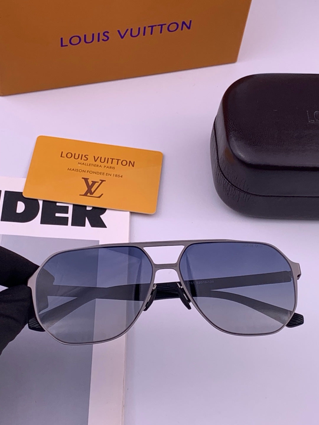Louis Vuitton L116 Fashion Black Lens Sunglasses for Men & Women - 357643
