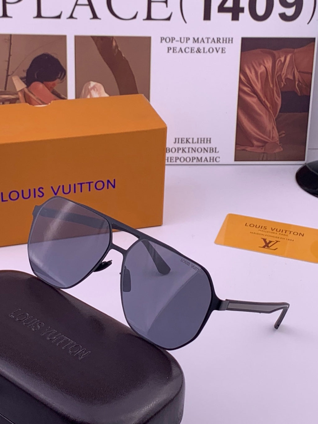 Louis Vuitton L116 Fashion Gold Lens Sunglasses for Men & Women - 357644 - detail image 2