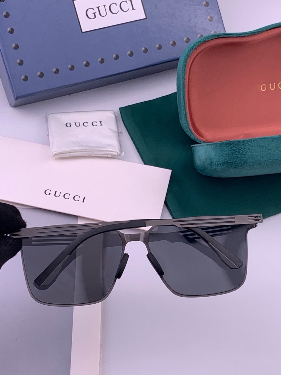 Gucci G176 Polarized Aviator Gold Lens Sunglasses for Men - 357844 - detail image 7