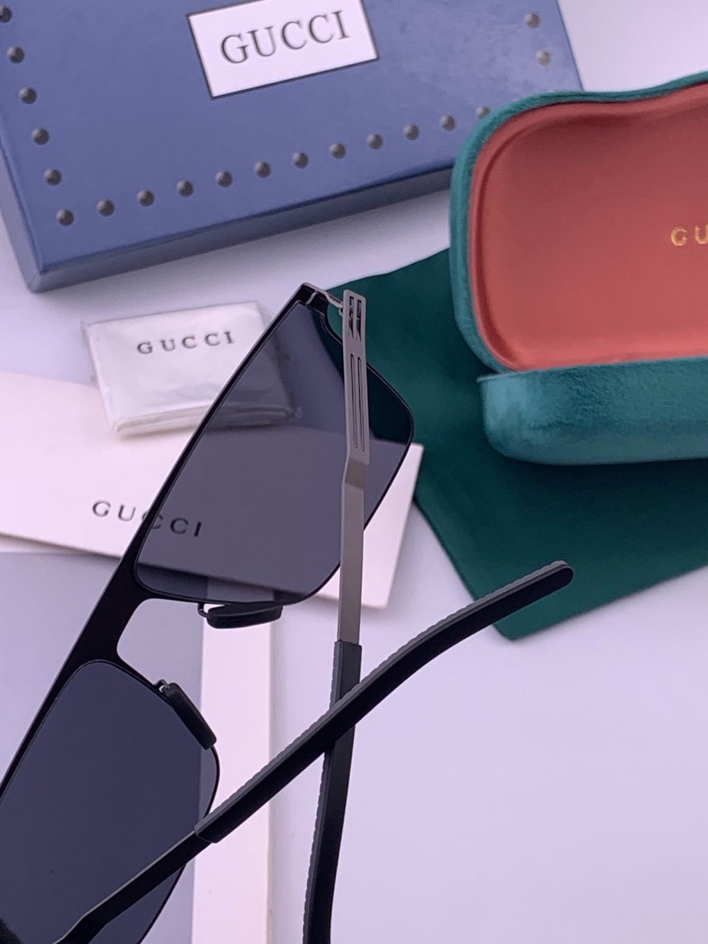 Gucci G188 Fashion Brown Lens Sunglasses for Men & Women - detail image 4