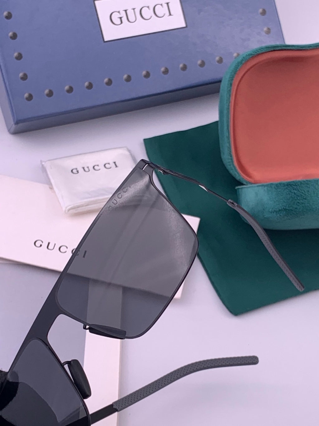 Gucci G188 Fashion Black Lens Sunglasses for Men & Women - detail image 4