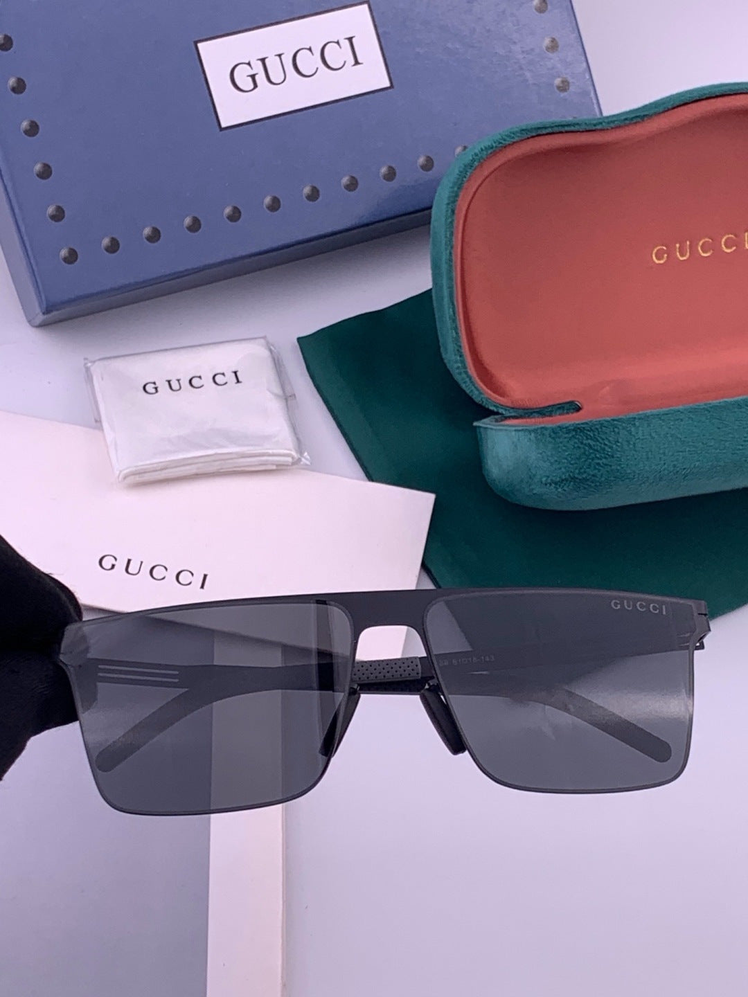 Gucci G188 Fashion Black Lens Sunglasses for Men & Women