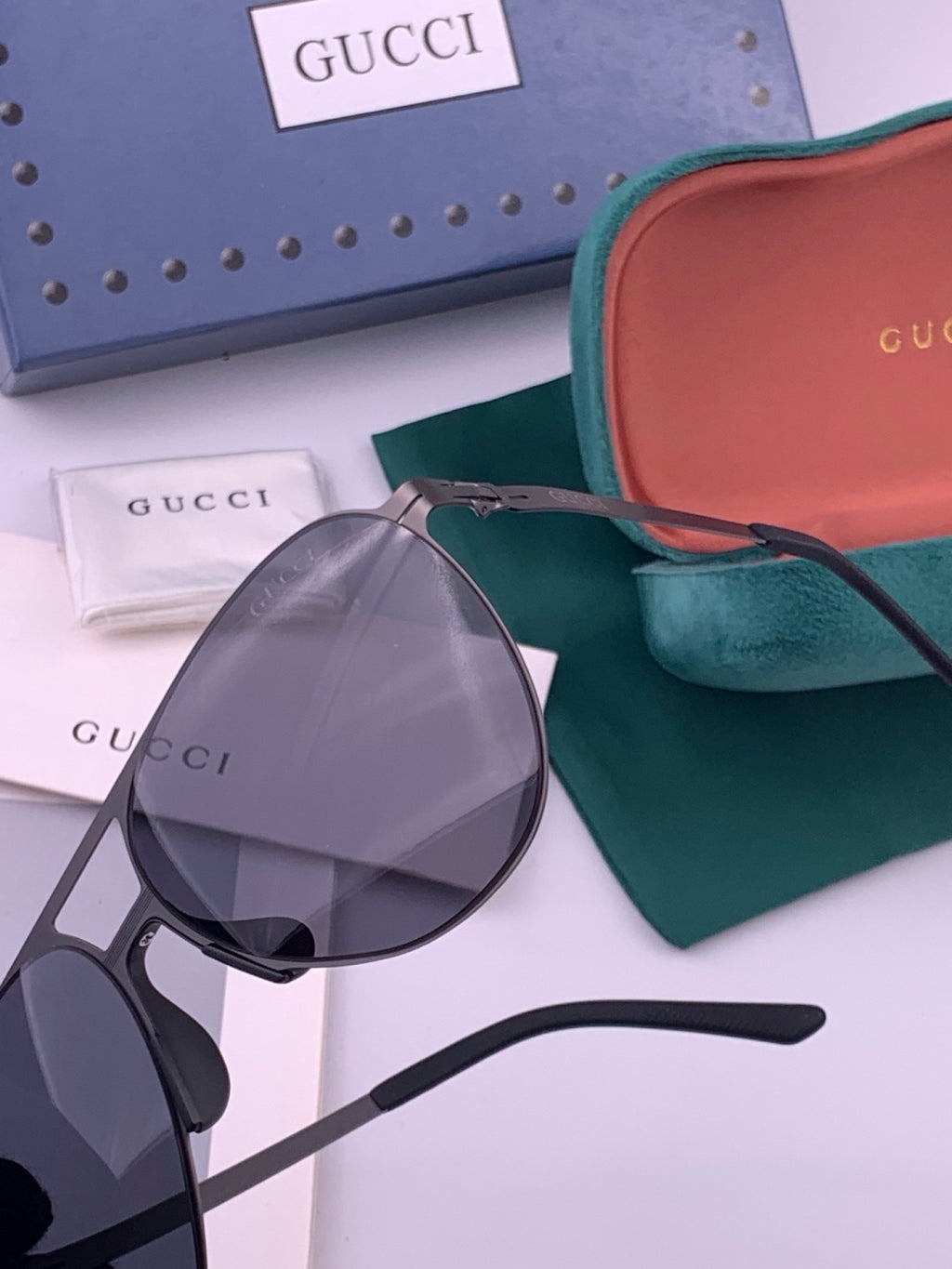 Gucci G5731 Fashion Gold Lens Sunglasses for Men & Women - detail image 3