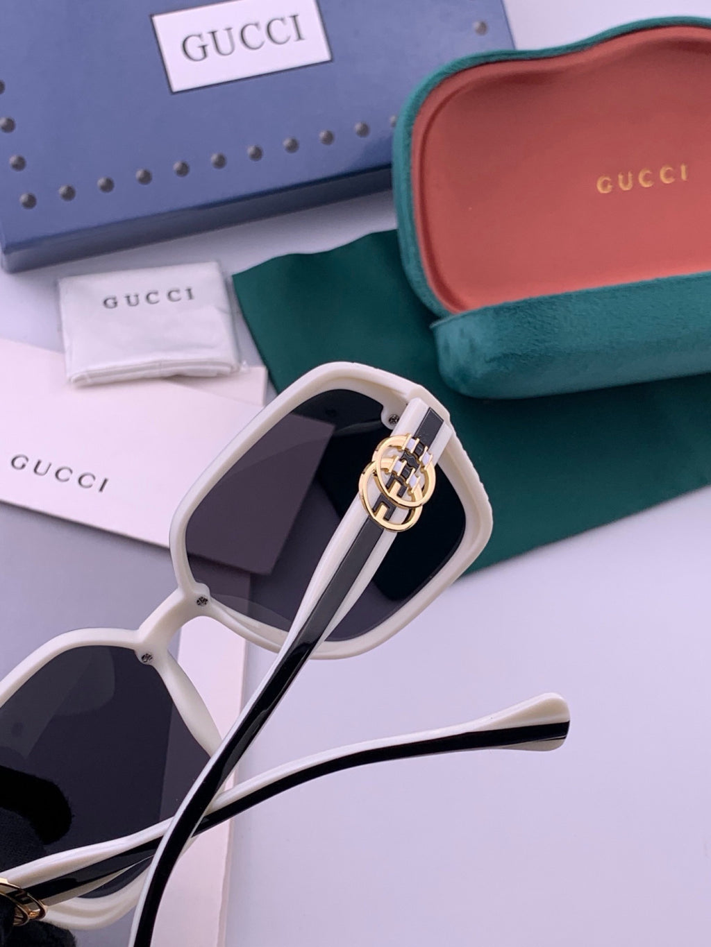 Gucci G0772 Polarized Square Gold Lens Sunglasses for Women - 357805 - detail image 4