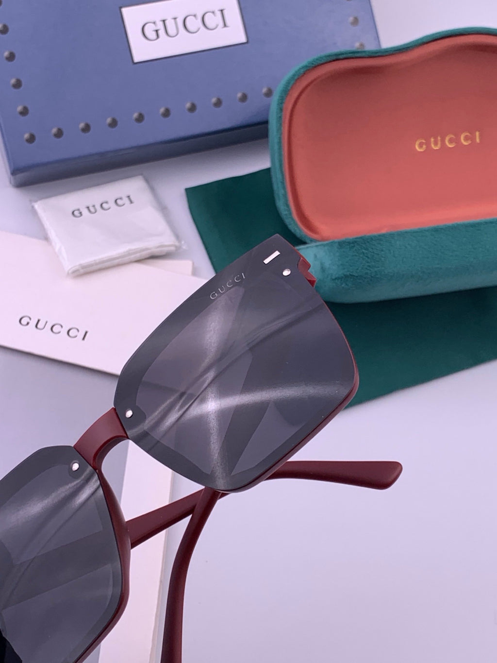 Gucci G7292 Polarized Square Gold Lens Sunglasses for Men & Women - 357807 - detail image 4