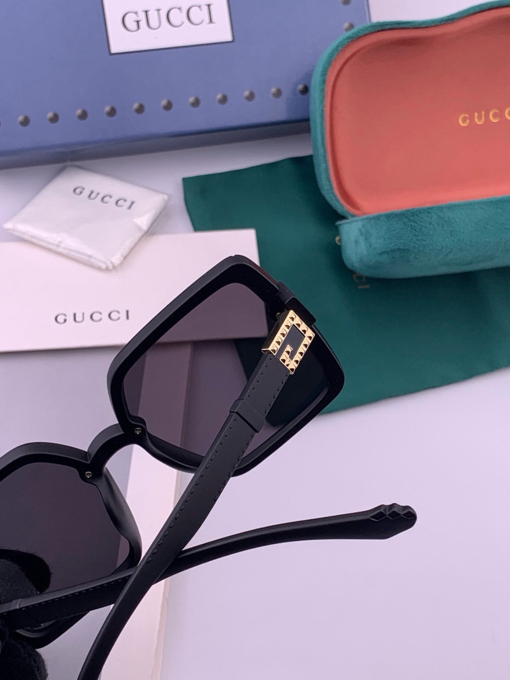 Gucci G3518 Polarized Fashion Black Lens Sunglasses for Women - 357810 - detail image 5
