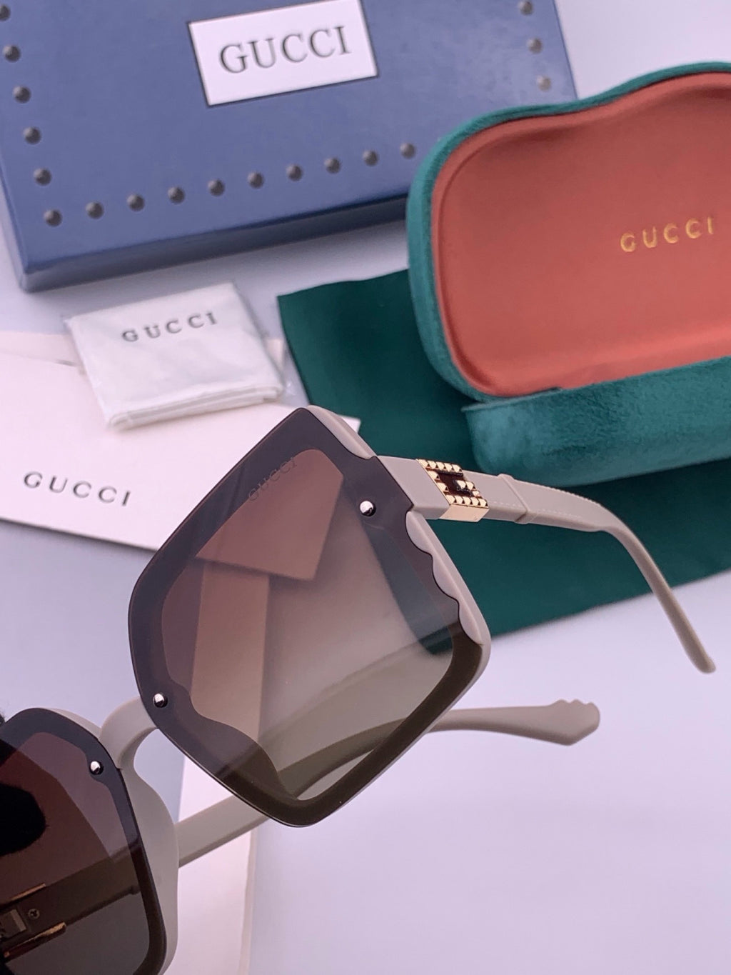 Gucci G3518 Polarized Fashion Brown Lens Sunglasses for Women - 357811 - detail image 2