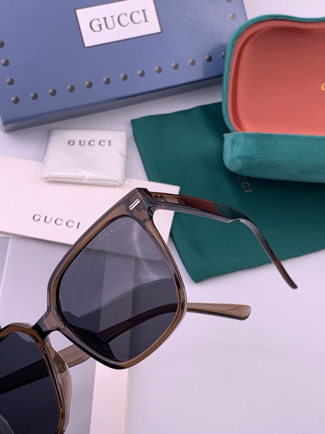 Gucci G12038 Polarized Fashion Gold Lens Sunglasses for Women - 357814 - detail image 3