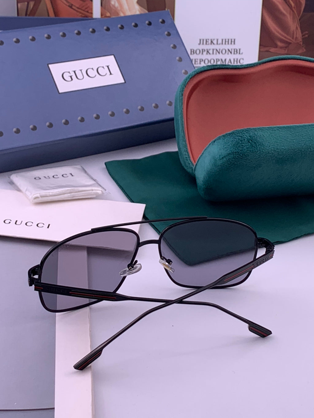 Gucci G0113 Aviator Gold Lens Sunglasses for Men & Women - 357782 - detail image 4