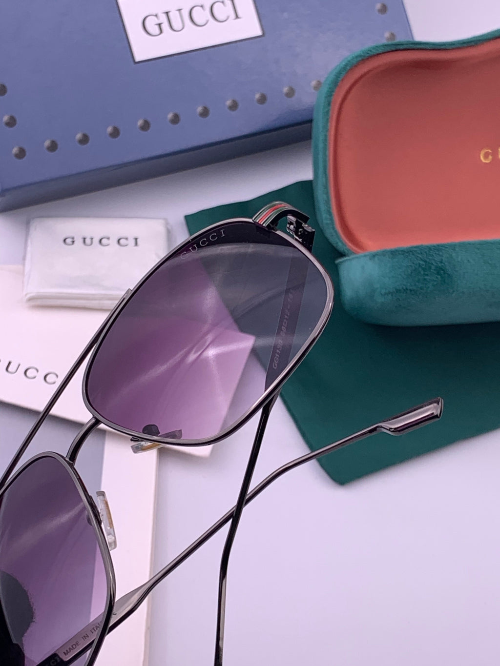 Gucci G0113 Aviator Silver Lens Sunglasses for Men & Women - 357784 - detail image 4