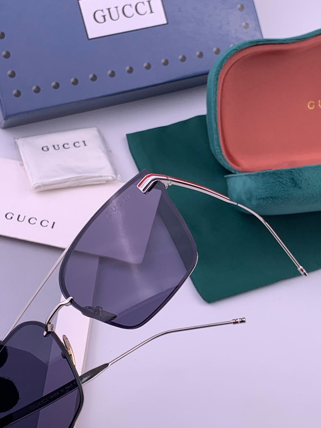 Gucci G3081 Polarized Aviator Gold Lens Sunglasses for Men & Women - 357786 - detail image 3
