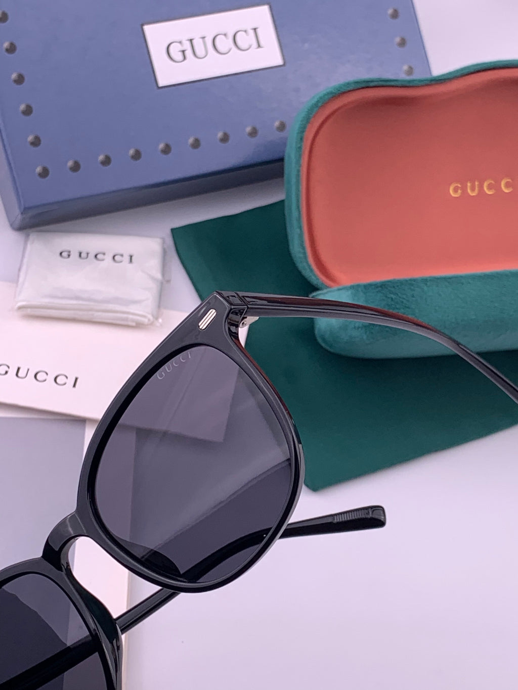 Gucci G9369 Polarized Round Black Lens Sunglasses for Men & Women - 357787 - detail image 3