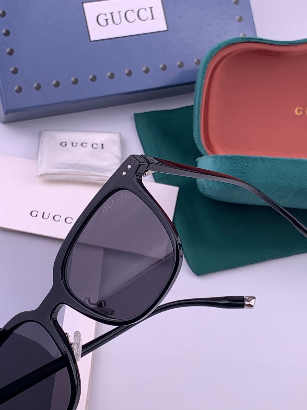 Gucci G3904 Square Brown Lens Sunglasses for Men & Women - detail image 3