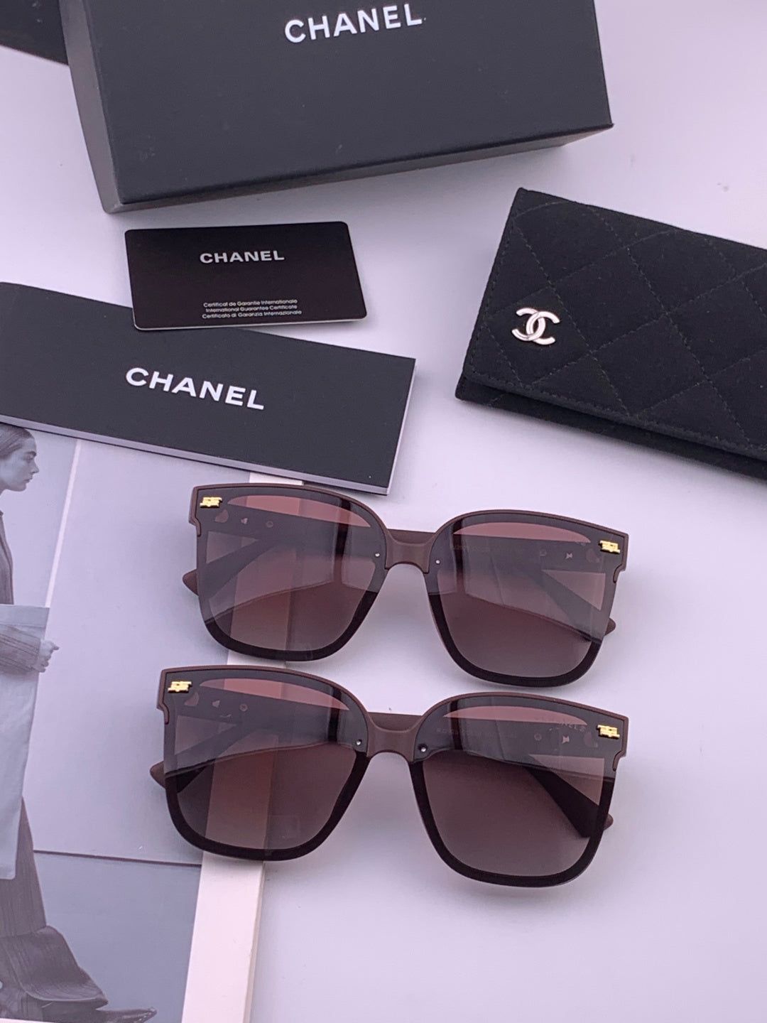 Chanel CH5292 Polarized Round Black Lens Sunglasses for Men & Women - 358048 - detail image 7