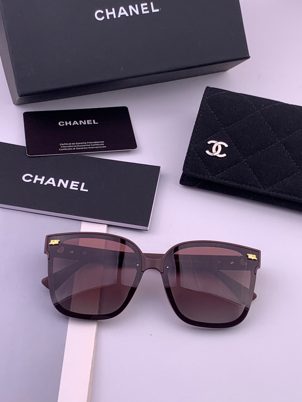 Chanel CH5292 Polarized Round Black Lens Sunglasses for Men & Women - 358048 - detail image 6