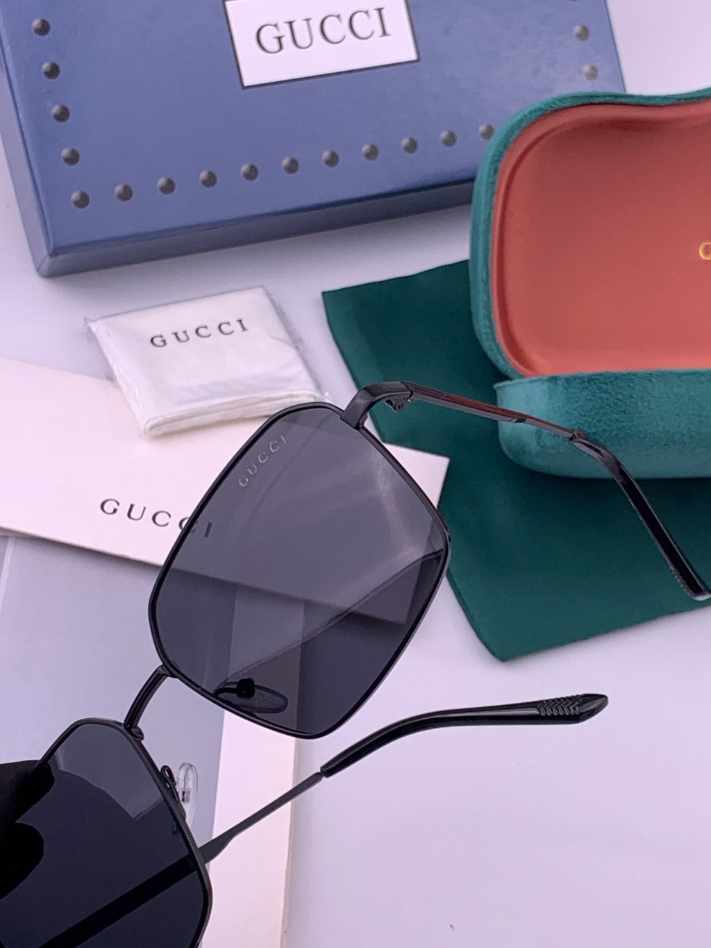 Gucci G3980 Polarized Fashion Gold Lens Sunglasses for Men & Women - 357794 - detail image 3