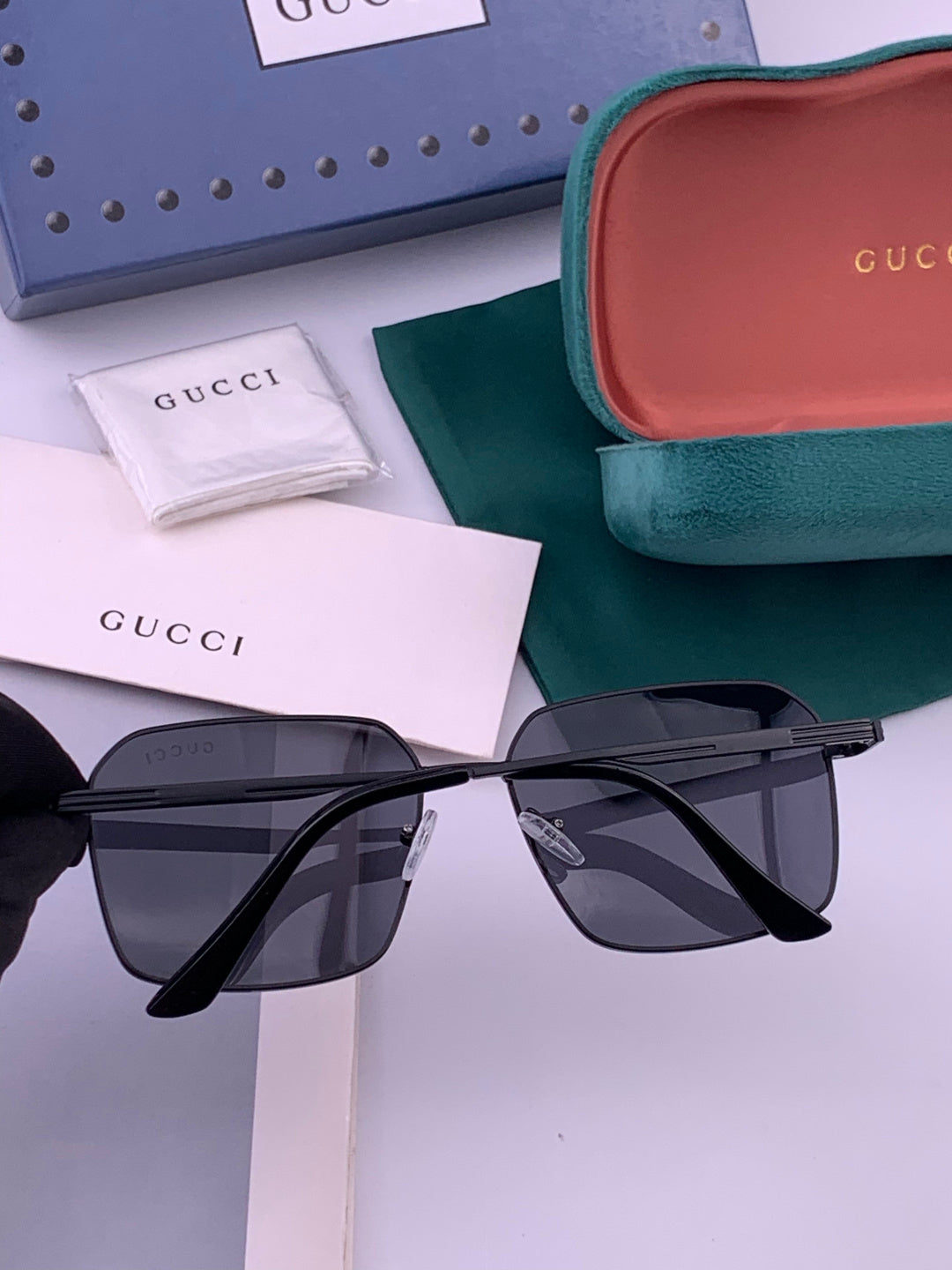 Gucci G3980 Polarized Fashion Gold Lens Sunglasses for Men & Women - 357794 - detail image 4