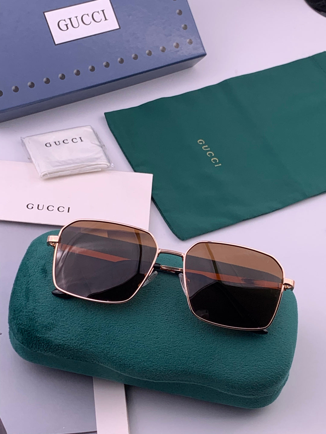 Gucci G3980 Polarized Fashion Gold Lens Sunglasses for Men & Women - 357795 - detail image 6
