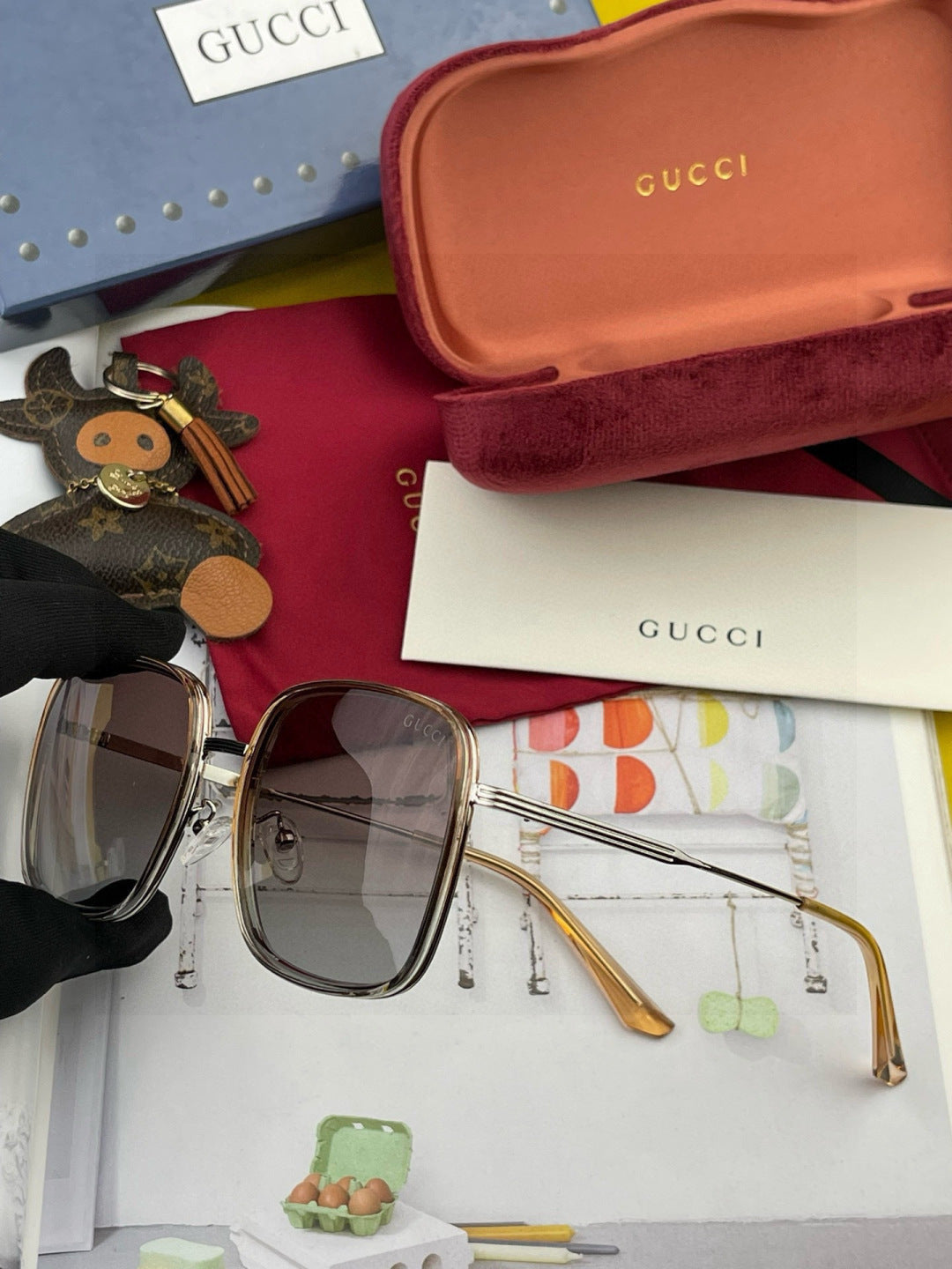 Gucci G0242 Polarized Square Red Lens Sunglasses for Women - detail image 4