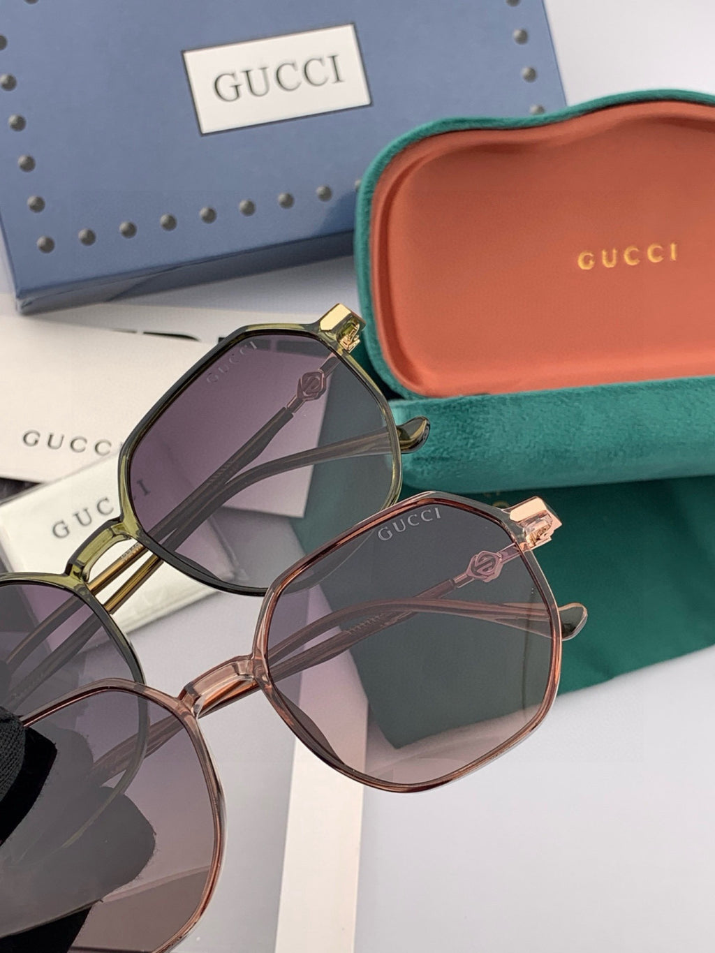 Gucci G1023 Polarized Square Black Lens Sunglasses for Men & Women - detail image 5