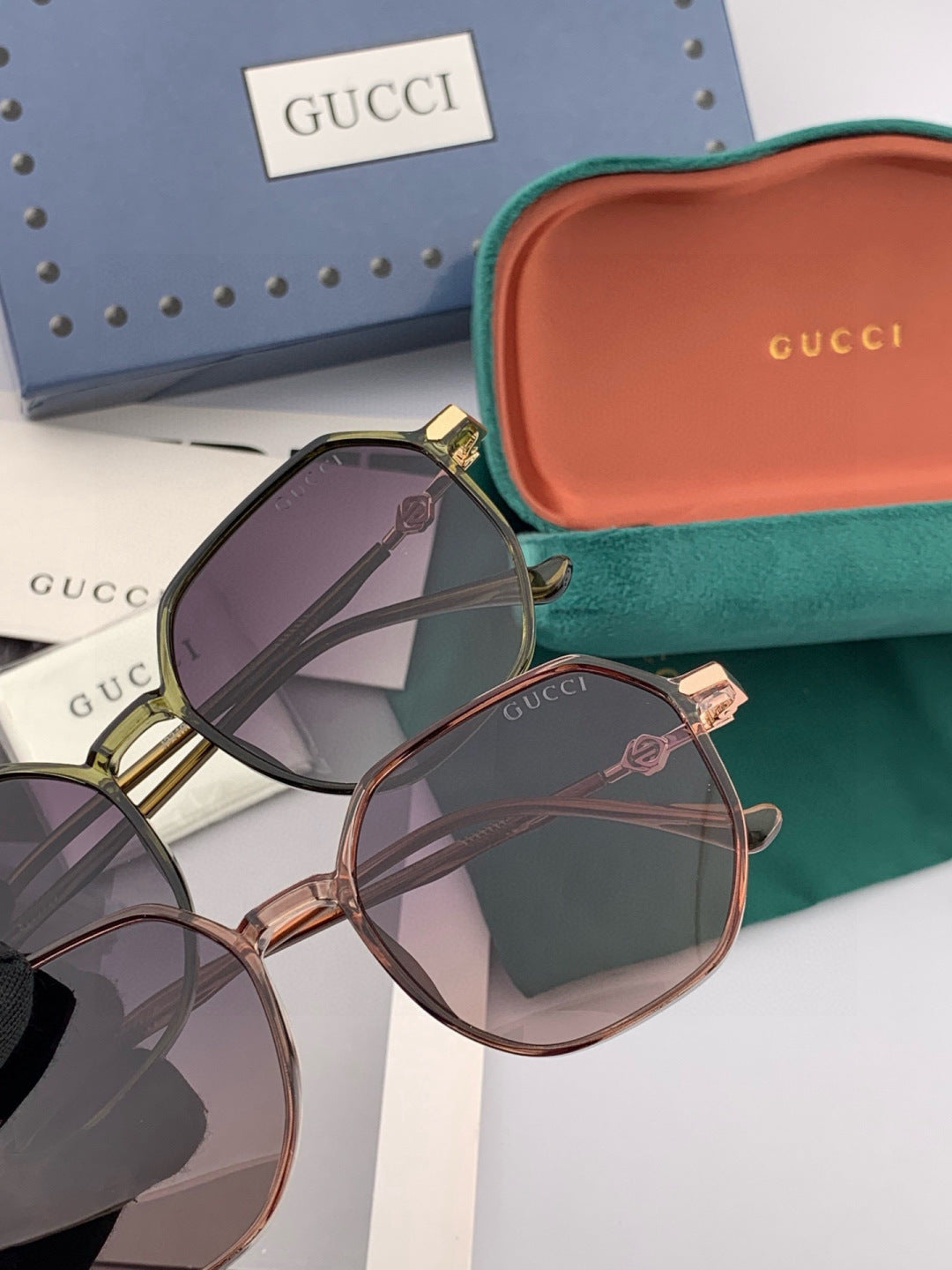 Gucci G1023 Polarized Square Black Lens Sunglasses for Men & Women - detail image 5