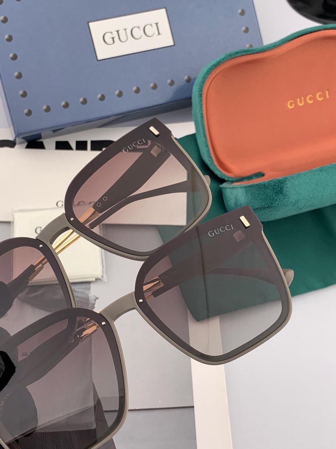 Gucci G3142 Metal Square Black Lens Sunglasses for Men & Women - detail image 5