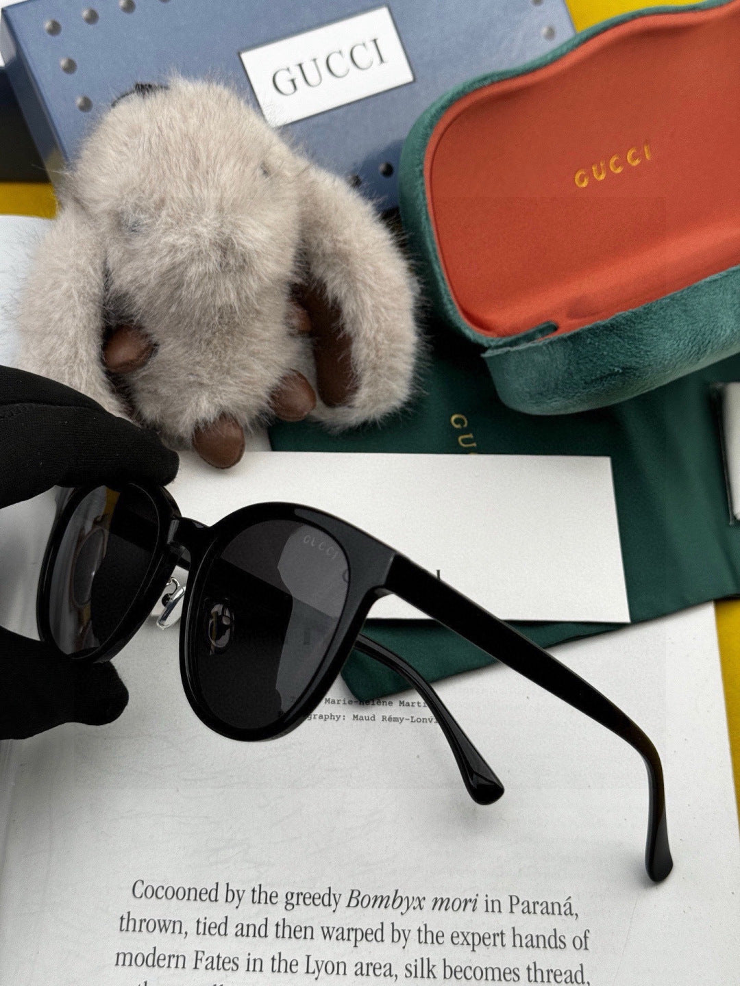 Gucci G6910 Polarized Round Brown Lens Sunglasses for Women - 371609 - detail image 3